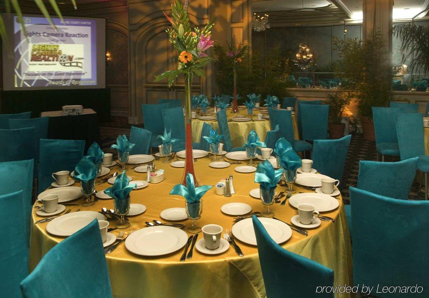 Hilton Irvine/Orange County Airport Hotel Restaurant billede